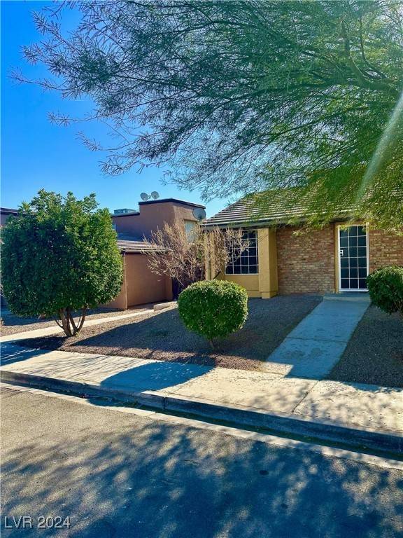 Las Vegas, NV 89119,1471 Living Desert Drive #A