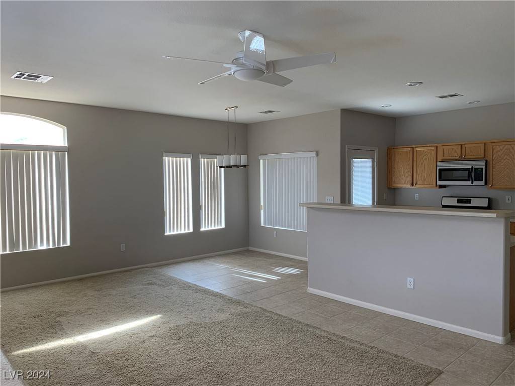 Las Vegas, NV 89144,10001 Crimson Palisades Place #203