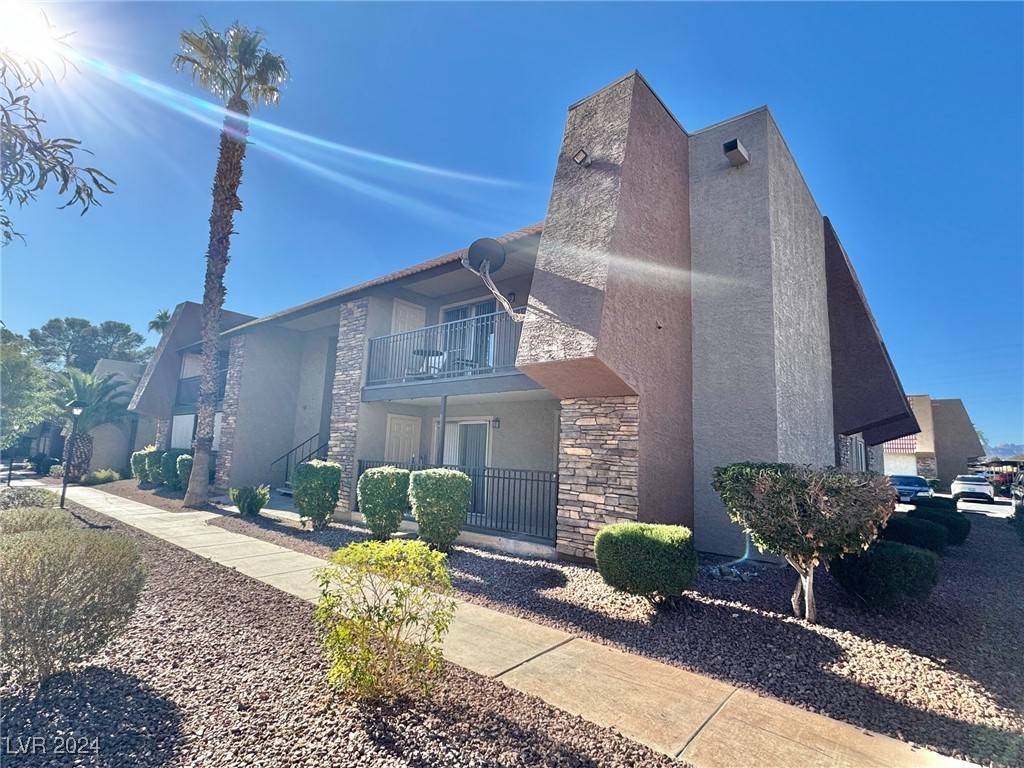 Las Vegas, NV 89103,5062 River Glen Drive #155