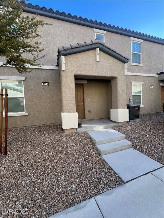 Las Vegas, NV 89115,4629 Woolcomber Street