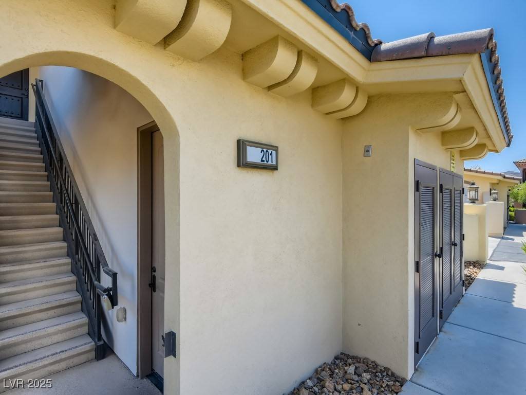 Henderson, NV 89011,17 Via Visione #201