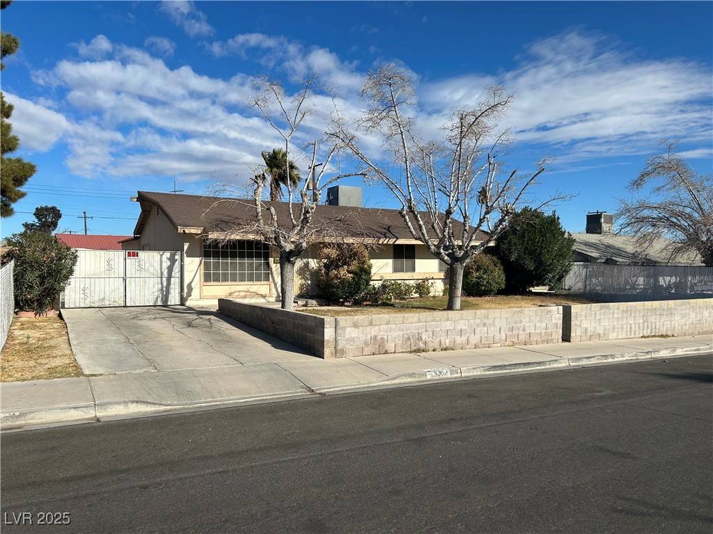 Las Vegas, NV 89107,5304 Sugarfoot Avenue