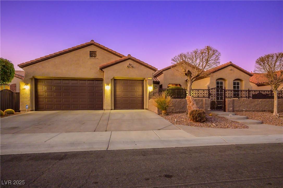 Henderson, NV 89044,2378 Sandstone Cliffs Drive