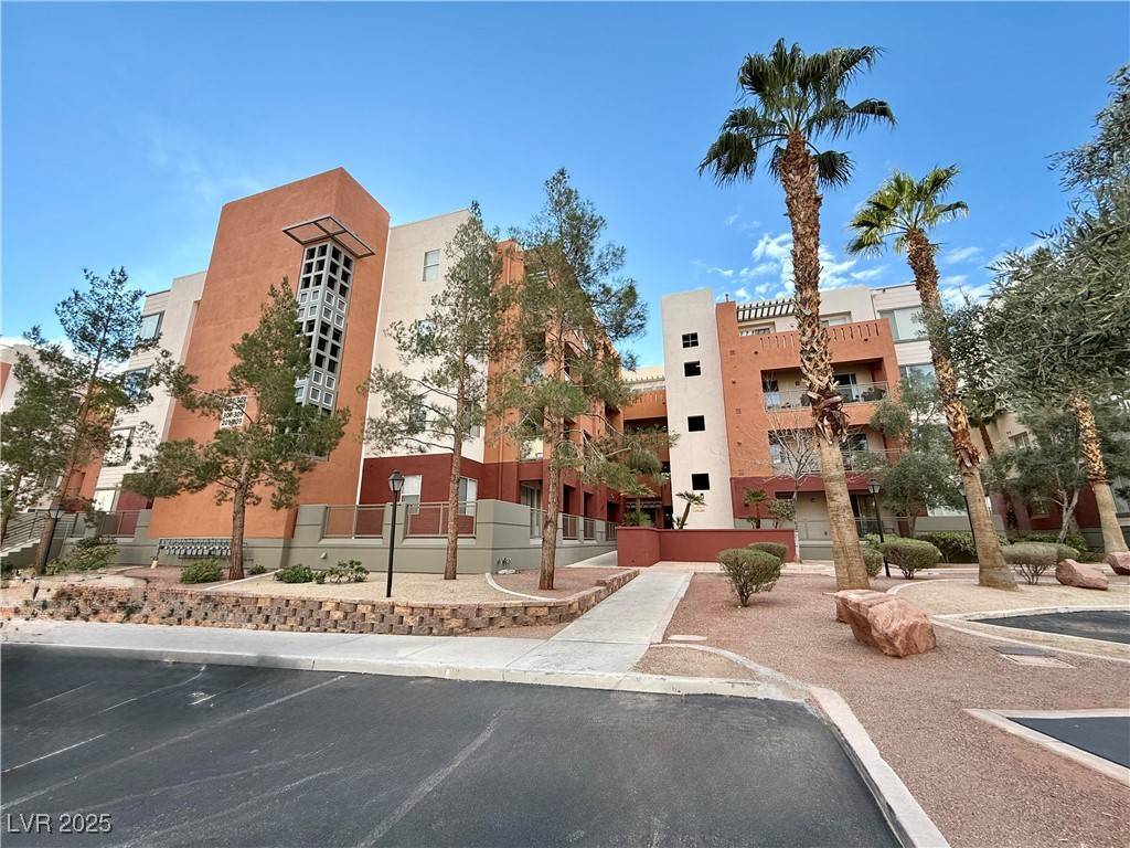 Las Vegas, NV 89123,43 E Agate Avenue #307