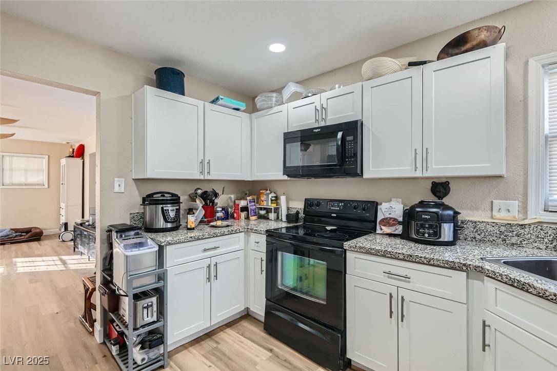 Las Vegas, NV 89104,1324 Jessica Avenue