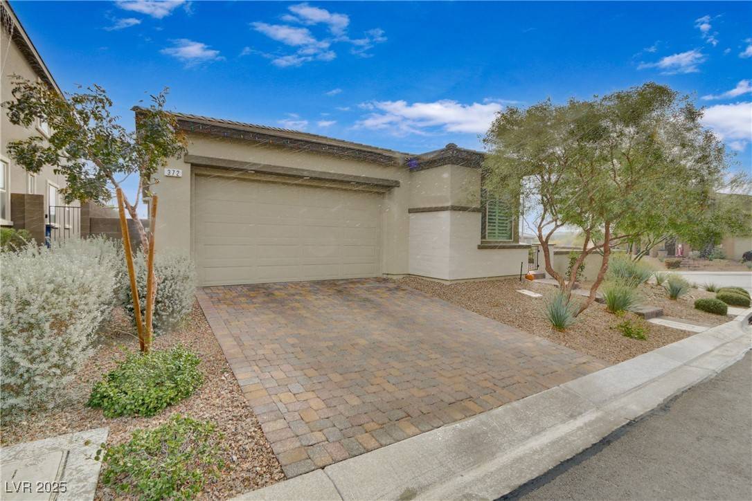 Las Vegas, NV 89138,372 Cooper Hawk Court