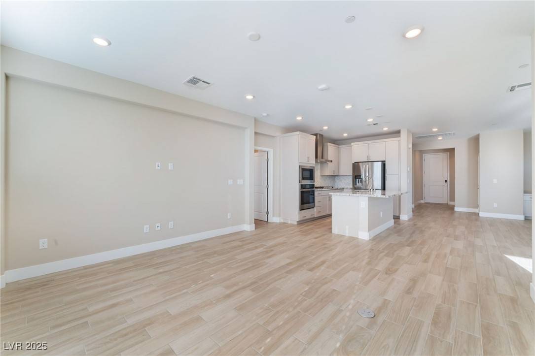 Las Vegas, NV 89143,9601 Jadeite Lane