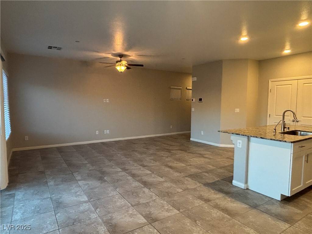 Las Vegas, NV 89166,5277 Acadia Leaf Street