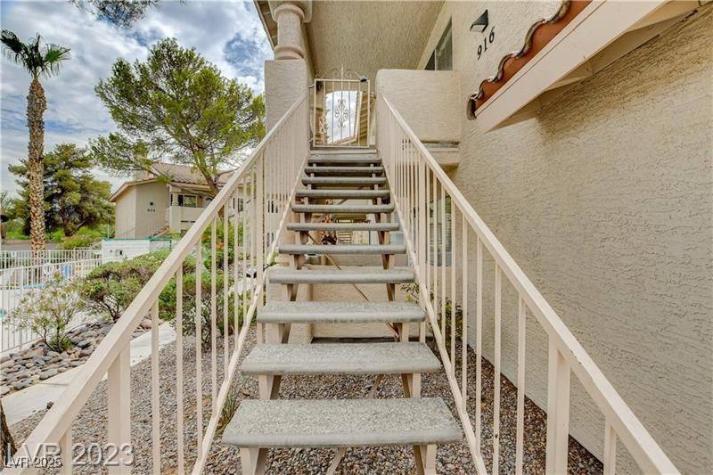 Las Vegas, NV 89128,916 Rockview Drive #201