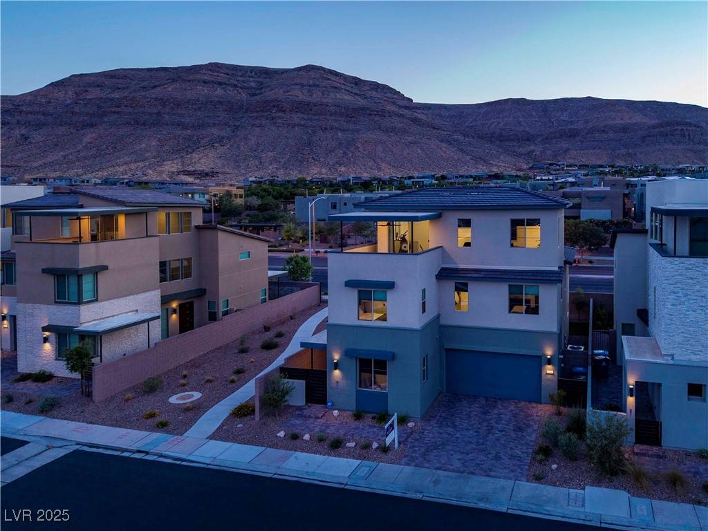 Las Vegas, NV 89148,6289 Redstone Hills Drive