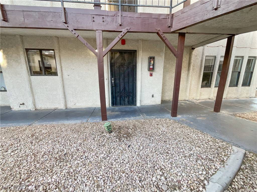 Las Vegas, NV 89169,2080 Karen Avenue #49