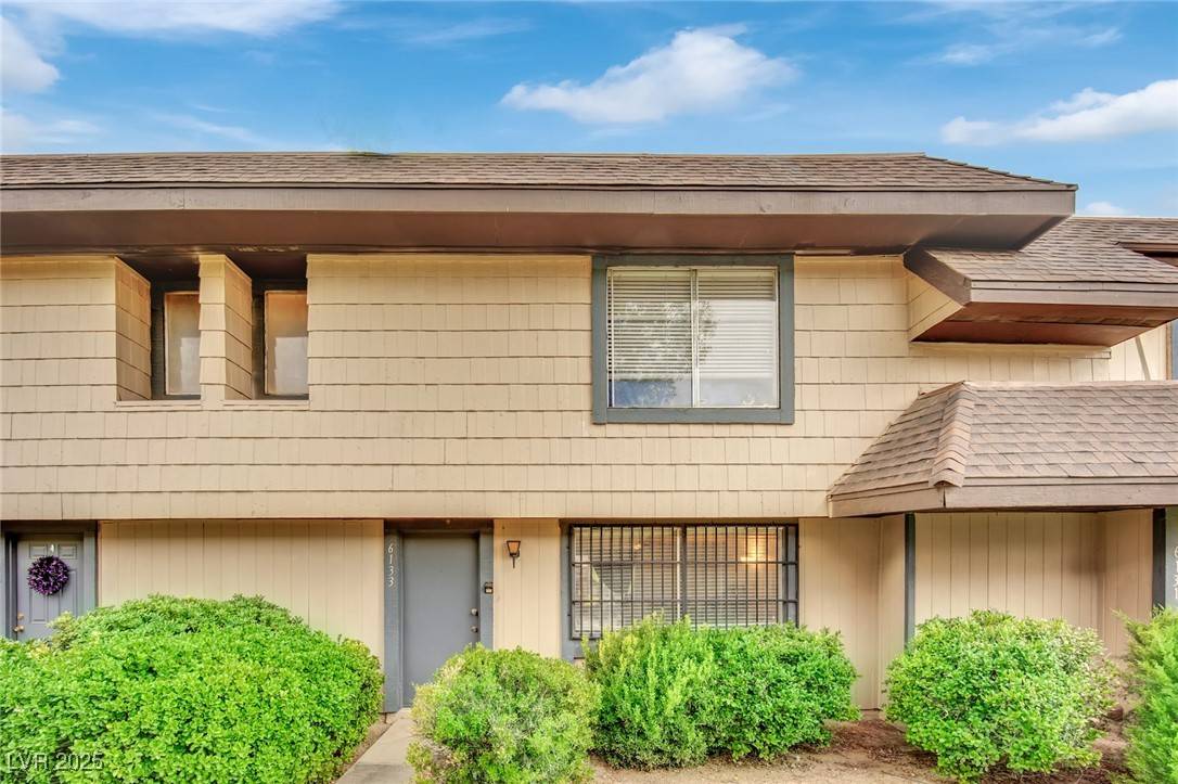 Las Vegas, NV 89103,6133 Meadowgrass Lane