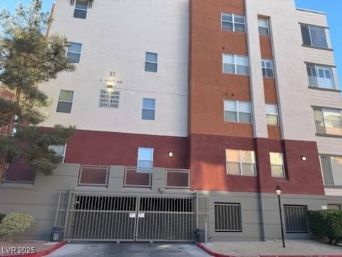 Las Vegas, NV 89123,31 E Agate Avenue #306