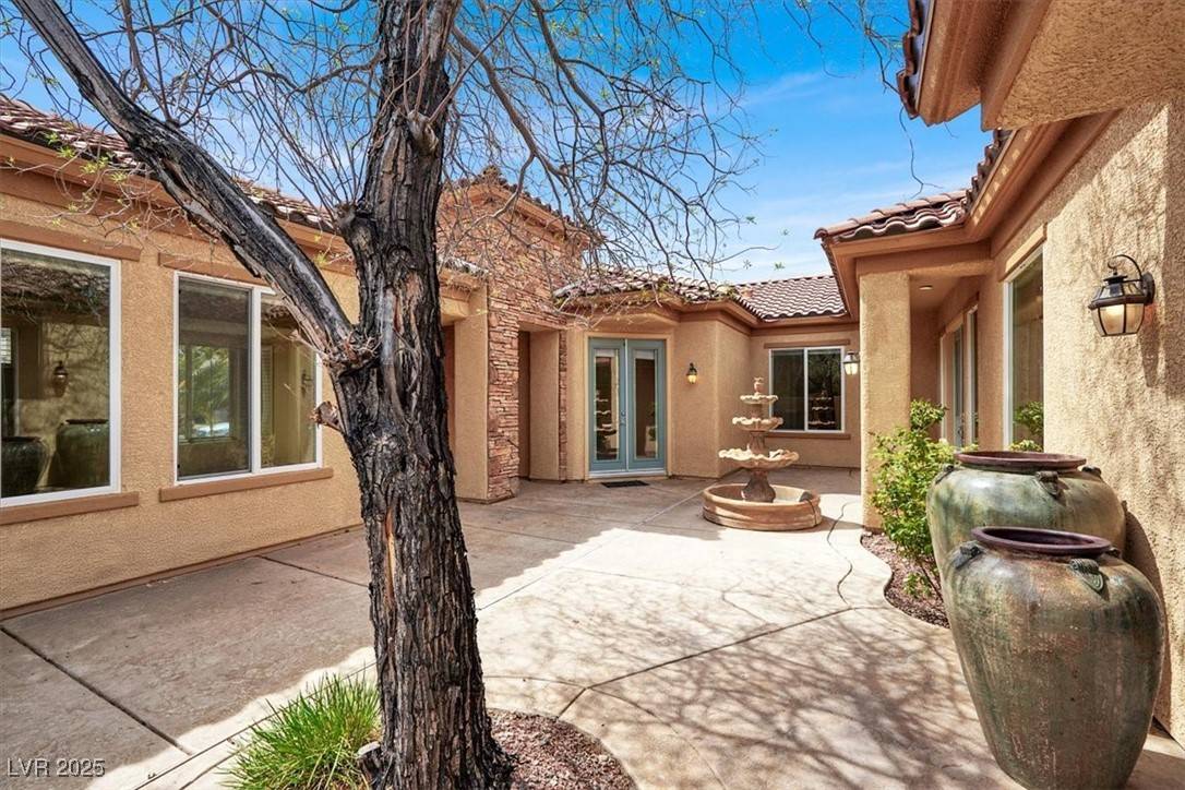 Henderson, NV 89052,2318 Shorewood Hills Avenue