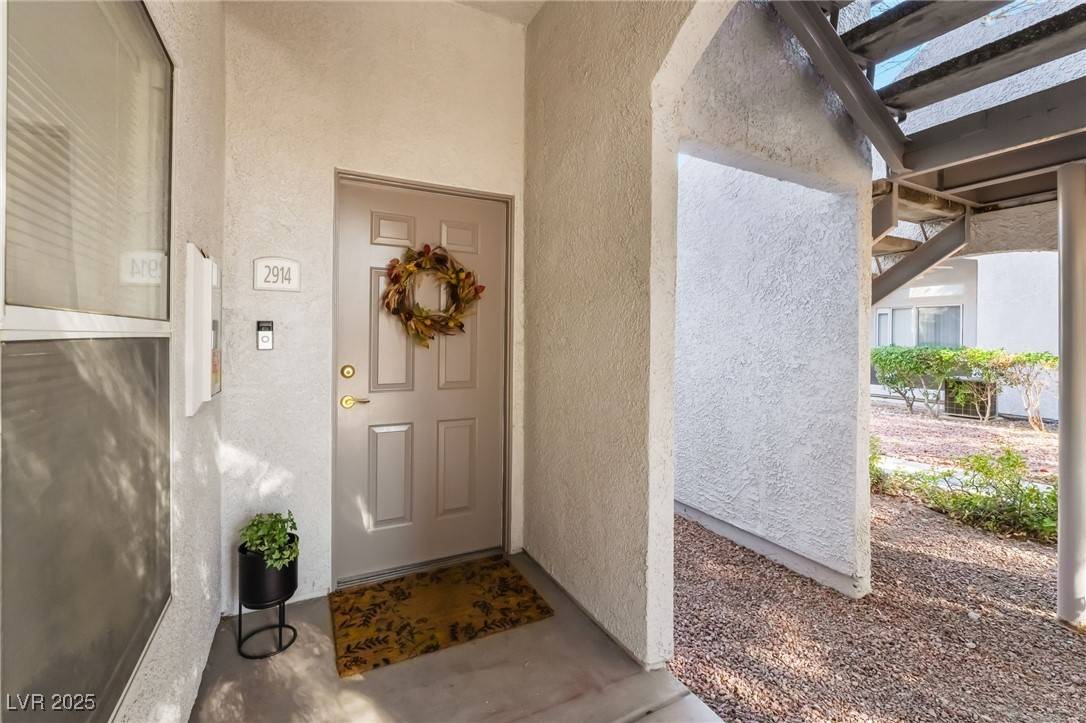 Henderson, NV 89052,700 Carnegie Street #2914