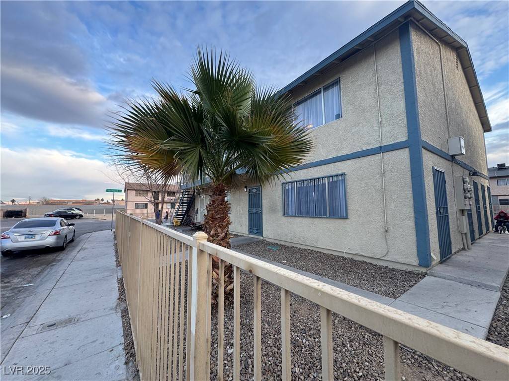 Las Vegas, NV 89115,4775 Lucite Lane #2