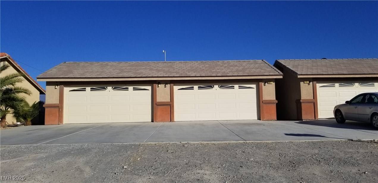 Pahrump, NV 89048,1071 Potro Avenue #3