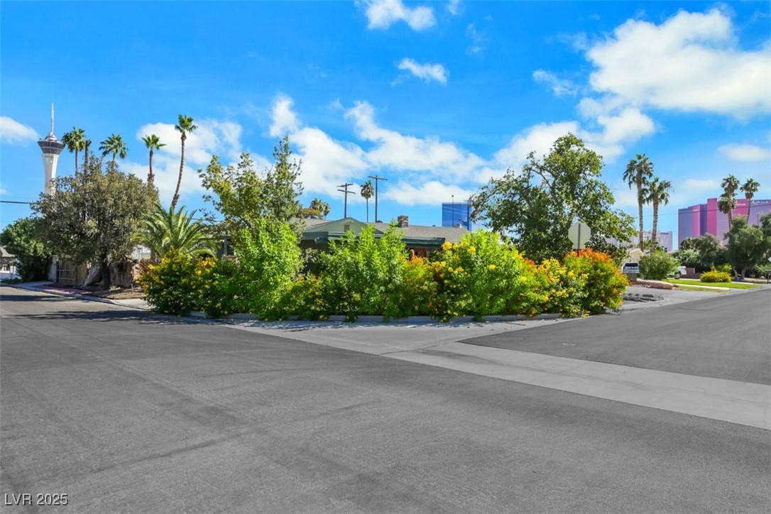 Las Vegas, NV 89102,1808 Birch Street