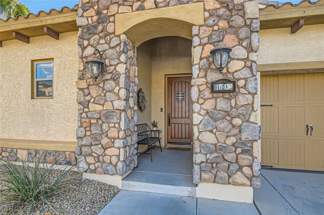 Henderson, NV 89011,1049 Via Saint Lucia Place