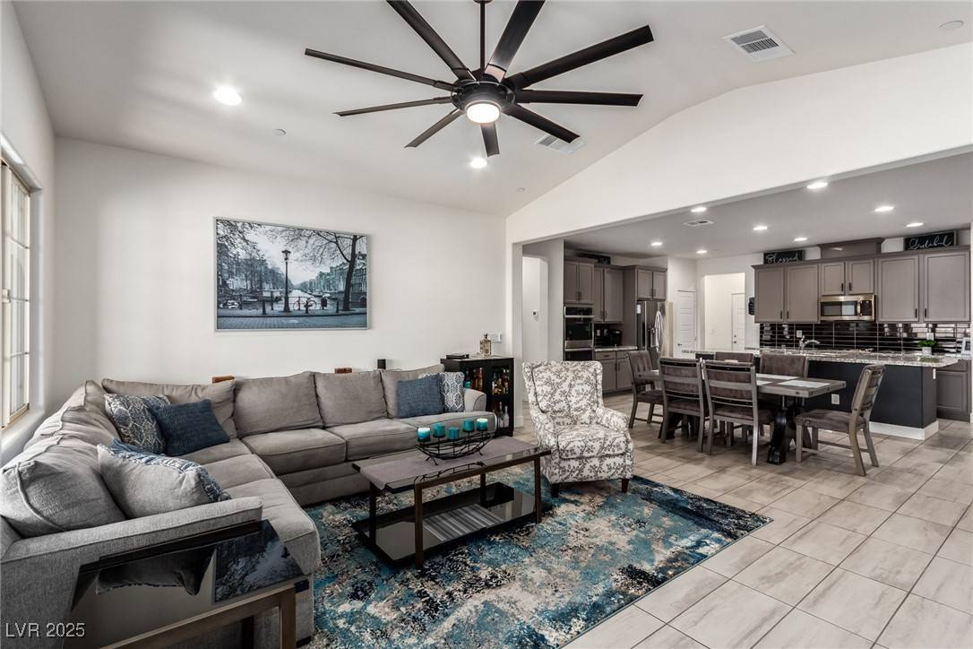 Henderson, NV 89011,306 Dedication Avenue