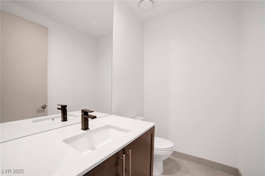 Henderson, NV 89011,9 Promenade Isle Lane