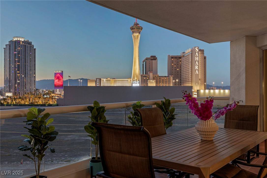 Las Vegas, NV 89109,2747 Paradise Road #404