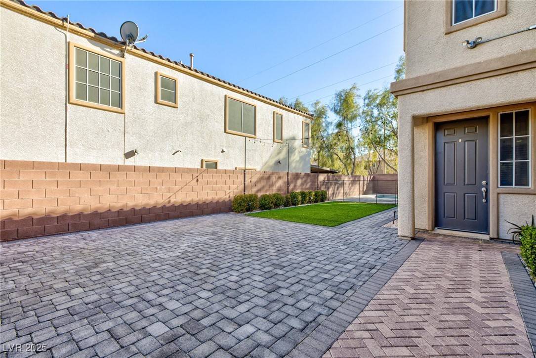 Las Vegas, NV 89178,9085 Bridal Creek Avenue