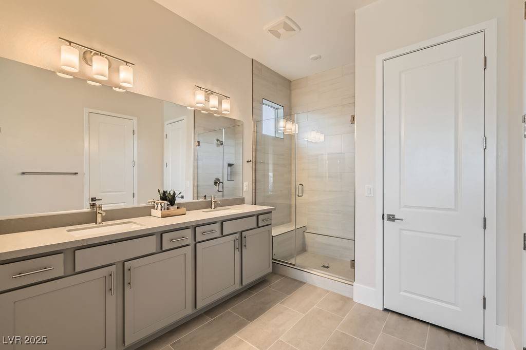 Las Vegas, NV 89143,10026 Honey Rose Avenue