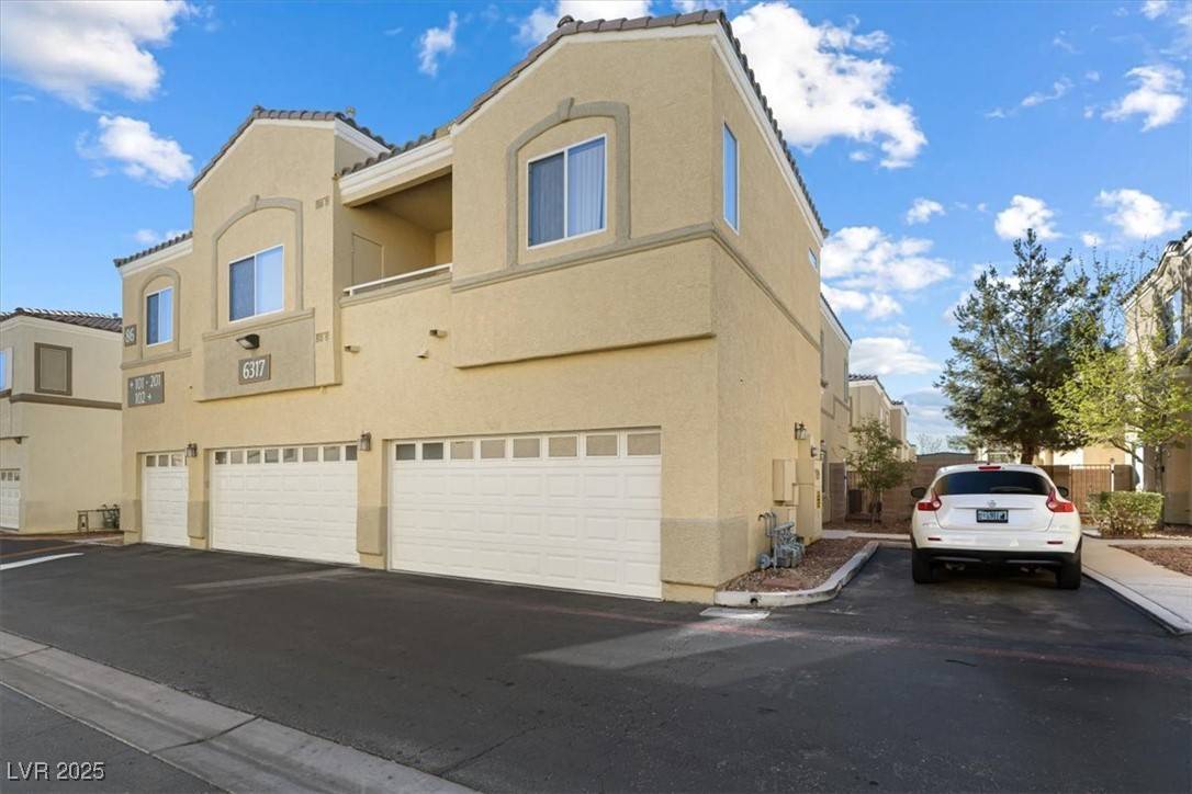 North Las Vegas, NV 89081,6317 Beige Bluff Street #3