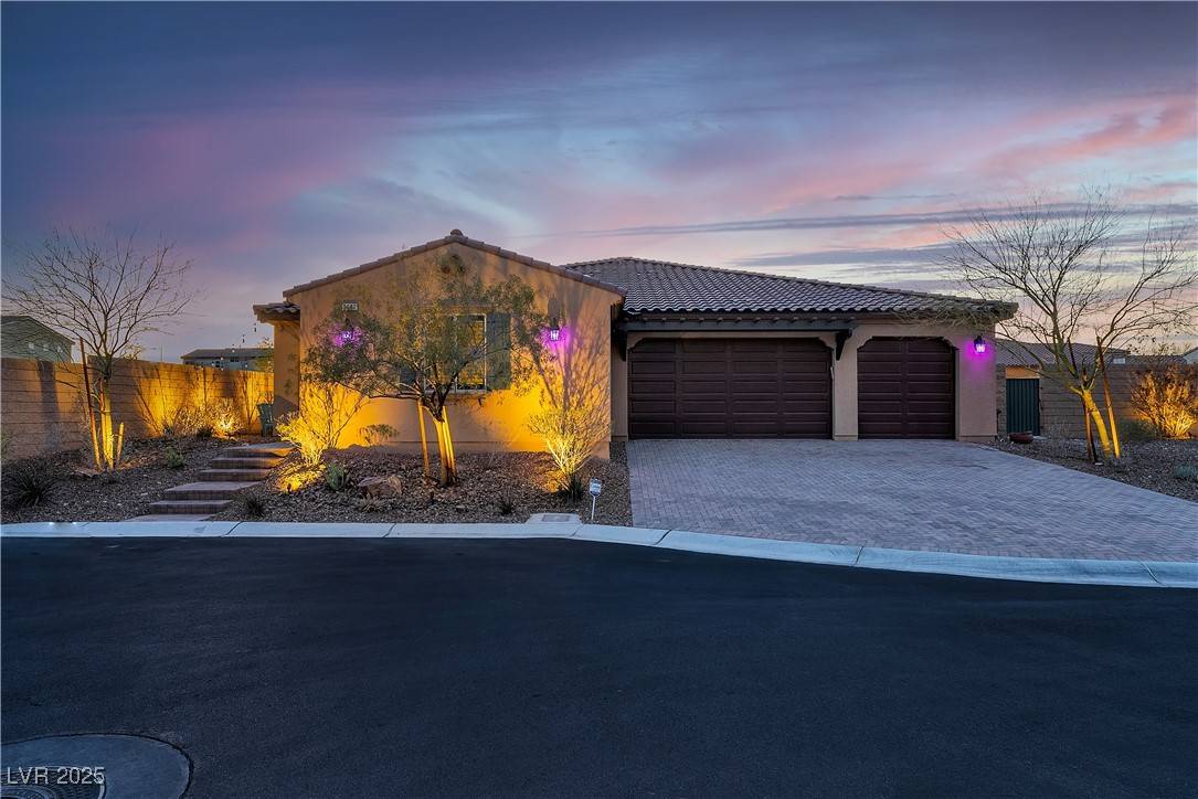 Las Vegas, NV 89113,9091 Becket Ranch Court