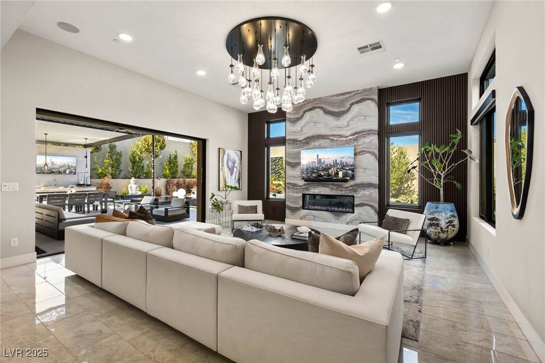 Las Vegas, NV 89138,333 HIGHVIEW RIDGE Avenue