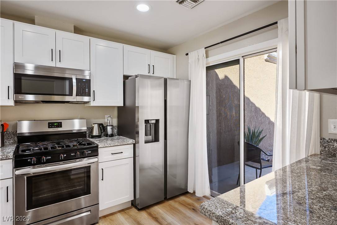 Las Vegas, NV 89134,2517 Desert Glen Drive