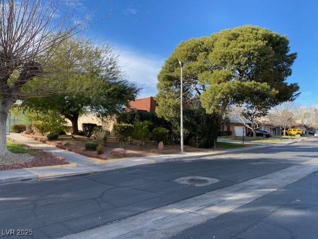 Las Vegas, NV 89121,3797 Monument Street