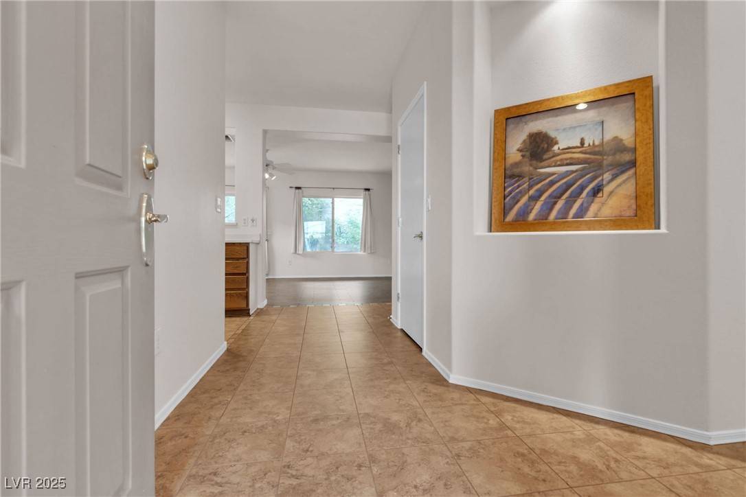 Henderson, NV 89052,2832 Goldcreek Street