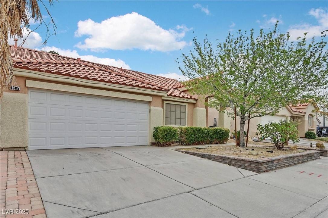 Las Vegas, NV 89110,4585 Coral Silk Court