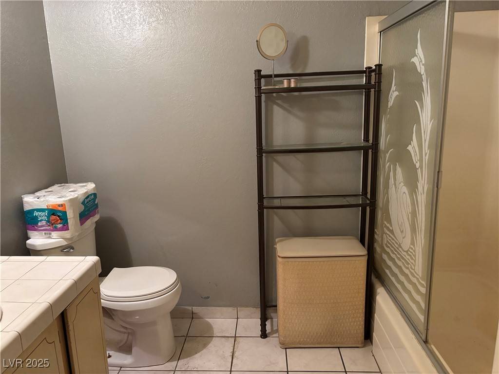 Las Vegas, NV 89120,2425 Paradise Village Way
