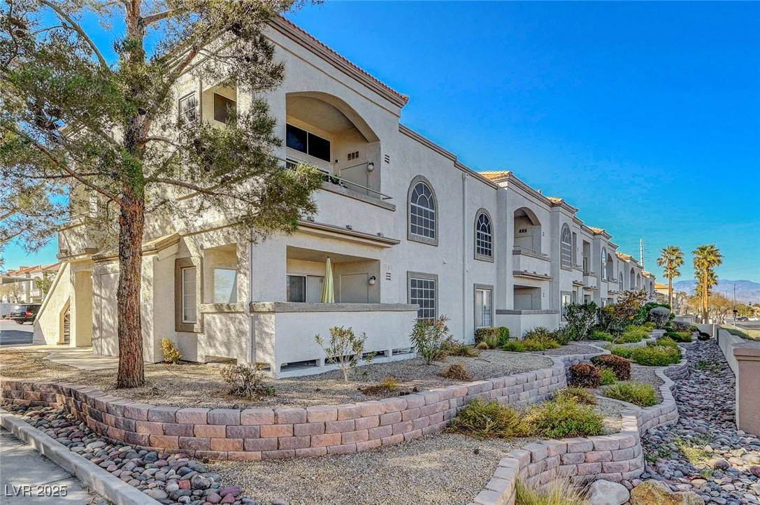 Las Vegas, NV 89128,3125 N Buffalo Drive #1105