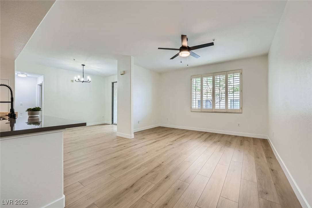 Henderson, NV 89074,2325 Windmill Parkway #811