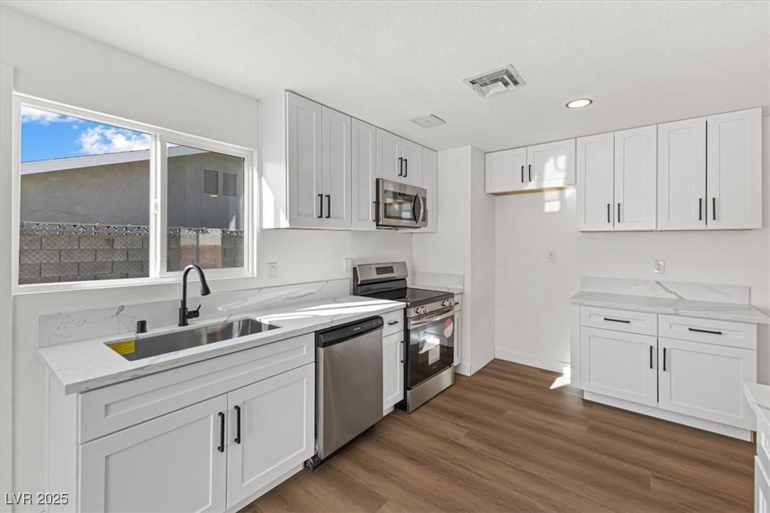 Las Vegas, NV 89107,704 Slayton Drive