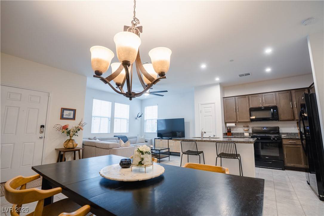 Henderson, NV 89002,1187 Kiamichi Court