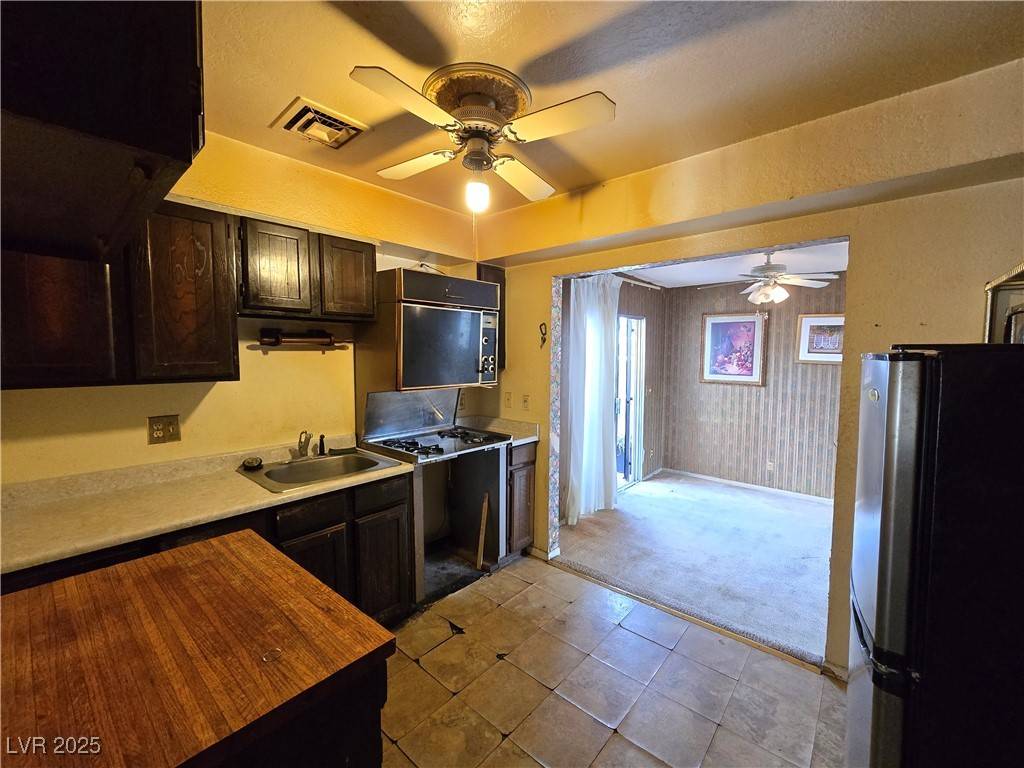Las Vegas, NV 89119,3967 Visby Lane