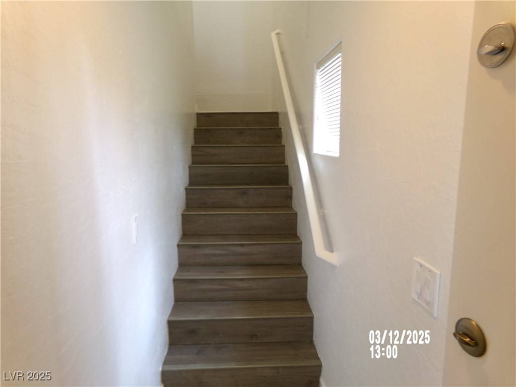 North Las Vegas, NV 89032,4330 Westbury Square Street #3
