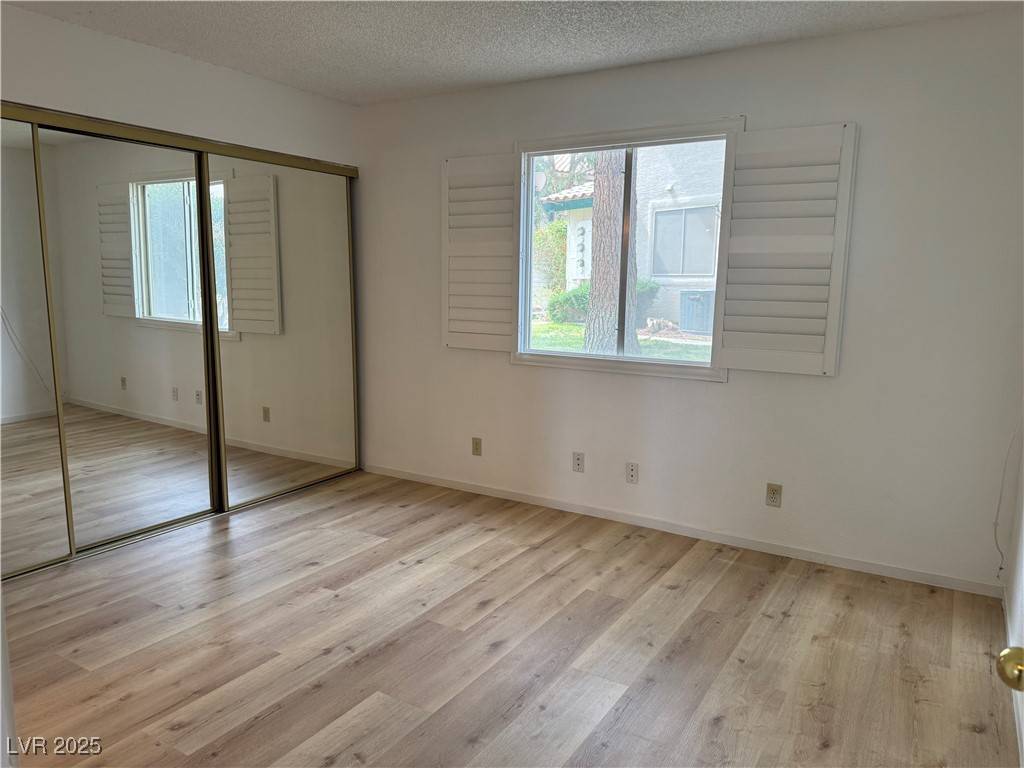 Las Vegas, NV 89128,7933 Decker Canyon Drive #101