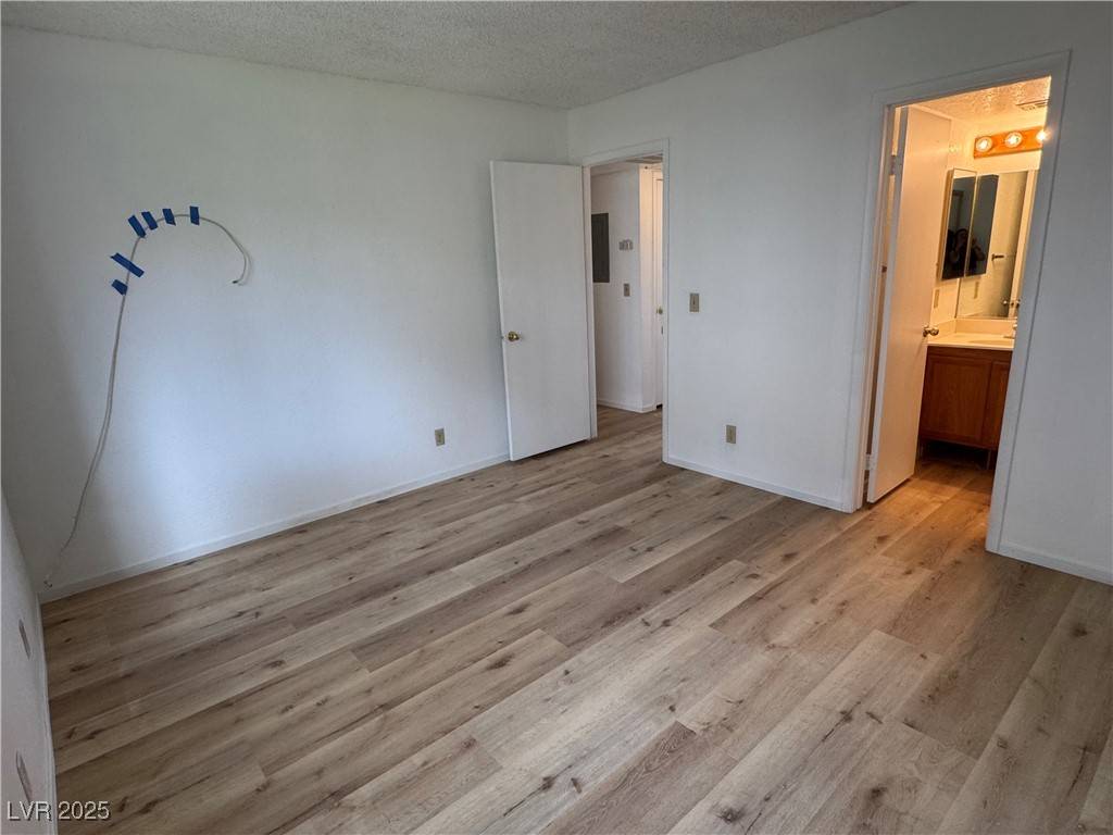 Las Vegas, NV 89128,7933 Decker Canyon Drive #101