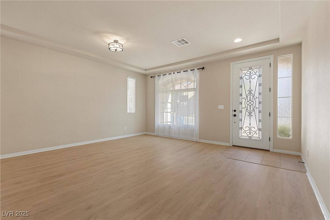 Las Vegas, NV 89141,9853 Russian Hill Street