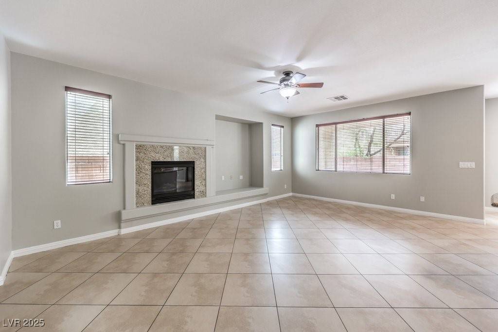 North Las Vegas, NV 89085,3725 Moonshine Falls Avenue