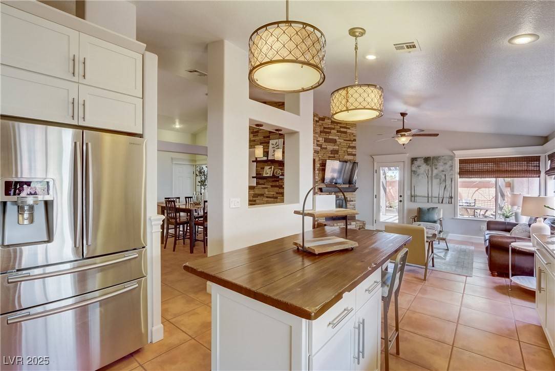 Henderson, NV 89012,1812 Stablegate Avenue