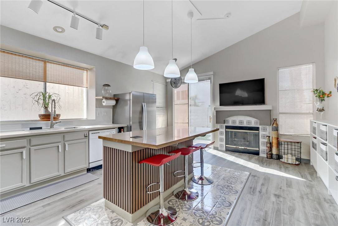 Henderson, NV 89074,139 Serenade Court
