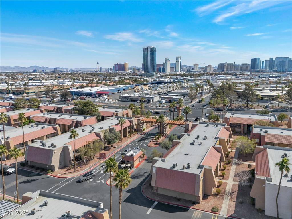 Las Vegas, NV 89103,4450 Sandy River Drive #88