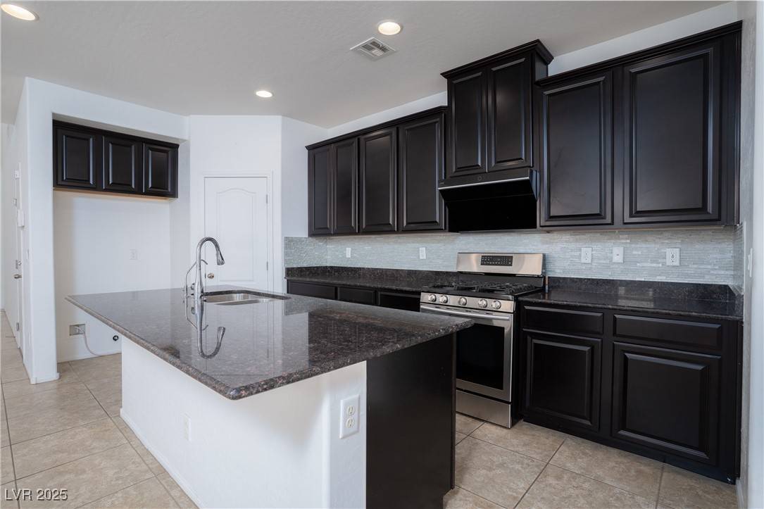 Las Vegas, NV 89179,7664 Mallard Bay Avenue